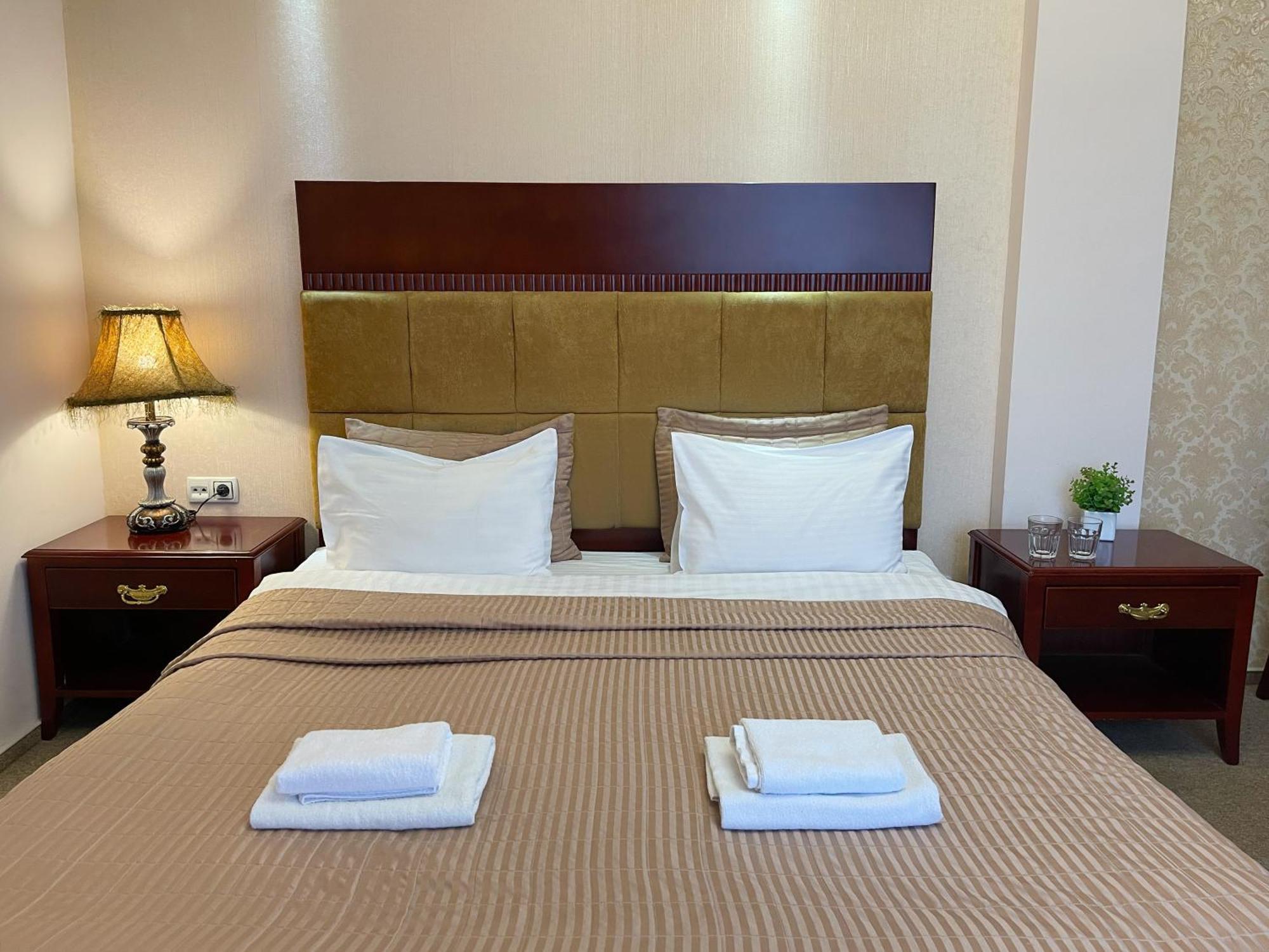Київські Ночі Hotel Luaran gambar